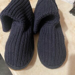 Women’s woven ugg boots